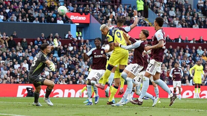 Tottenham vs Aston Villa - Thảm họa de Zerbi